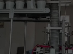 Potes de flores de jardim de plástico de 2 litros